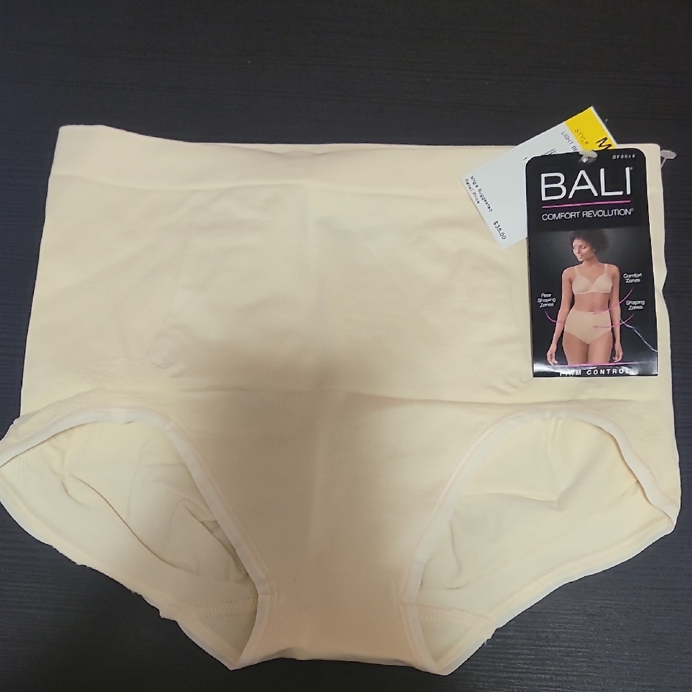 Brand New Bali Comfort Revolution Brief in Soft Cream